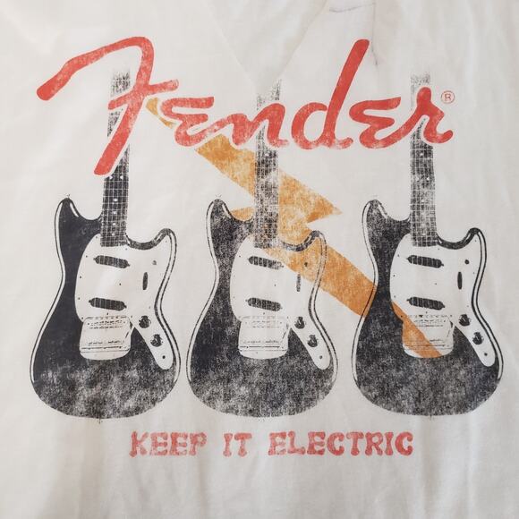 Fender Vinyl Icons Beige Womens SIZE L Graphic Guitar Logo T Shirt Short Sleeve - Picture 6 of 13